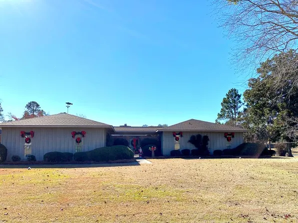 1613 Green Acres Dr, Vidalia, GA 30474
