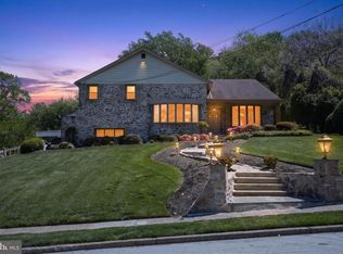 1912 Cobden Rd, Laverock, PA 19038