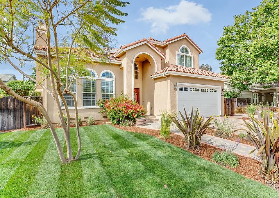 2nd image of 661 El Patio Dr