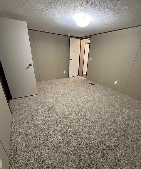 611 W Matthews St #36 — Photo 17