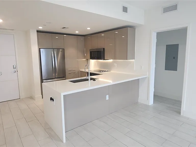 2000 Metropica Way #2106 — Photo 8