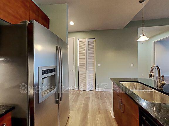 4th image of 711 Cosmopolitan Dr NE Unit 211