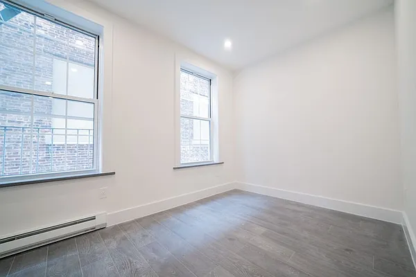 Rented by Heritage Capital Management LLC | media 21