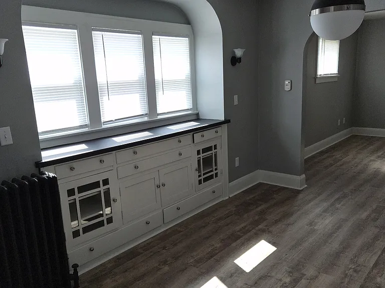 715 E Hudson St — Photo 3