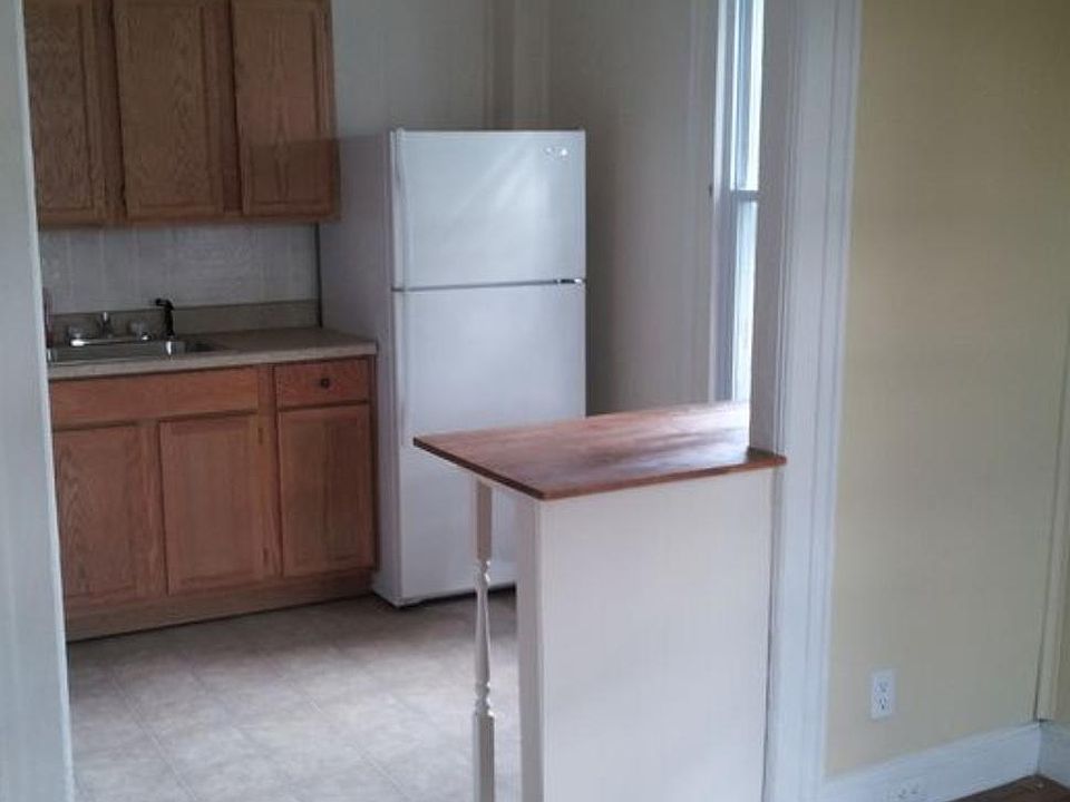 1st image of 29 Greenbush St #2