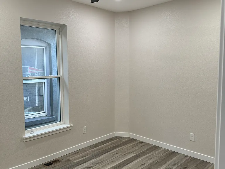 4430 Columbine St — Photo 4