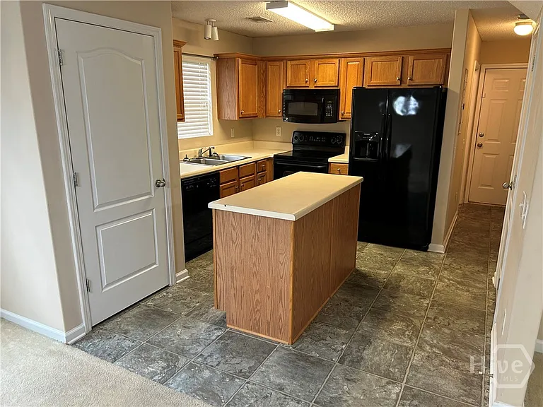 197 Bridgewater Cir — Photo 5