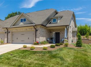 6835 Magnolia Park Ct, Clemmons, NC 27012