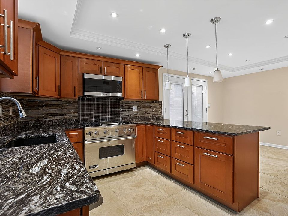 1st image of 226 N Patrick St #1