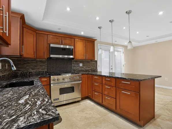 226 N Patrick St #1, Alexandria, VA 22314