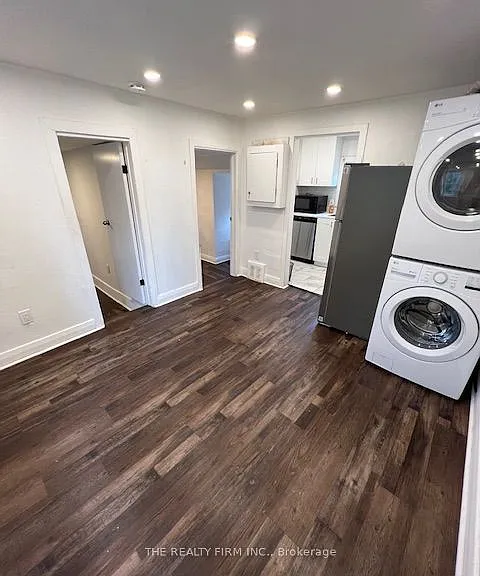 30 Euclid Ave #4 — Photo 2
