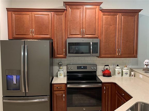 3rd image of 3561 Belland Cir