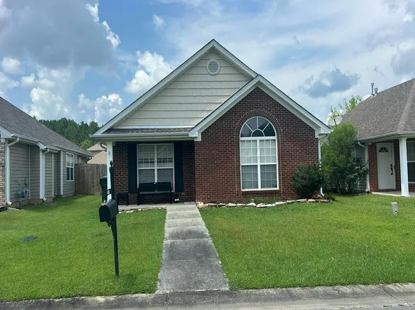 2083 Village Ln, Calera, AL 35040