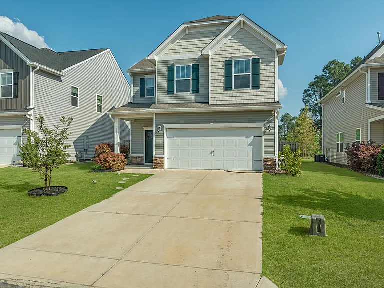 596 Count Fleet Ct — Photo 31
