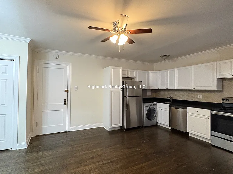 3349 N Marshfield Ave #209 — Photo 5