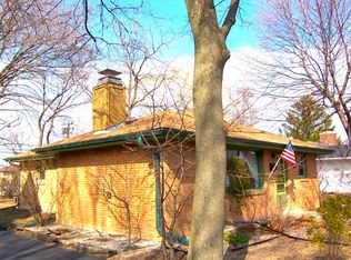 4726 W Midland Dr, Greenfield, WI 53219