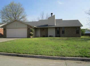 1712 Stout Rd, Ardmore, OK 73401