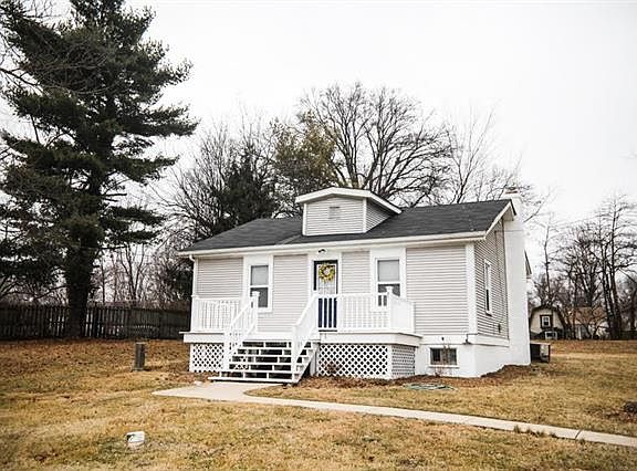 2nd image of 10713 Thorpe Ave