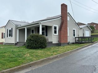 210 N 10th St, Wytheville, VA 24382