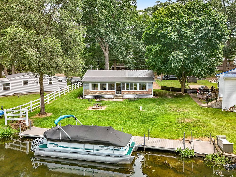 1st image of 482 Swan Ln