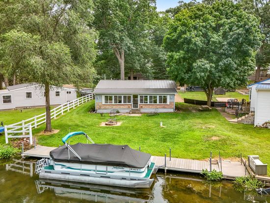 482 Swan Ln, Coldwater, MI 49036