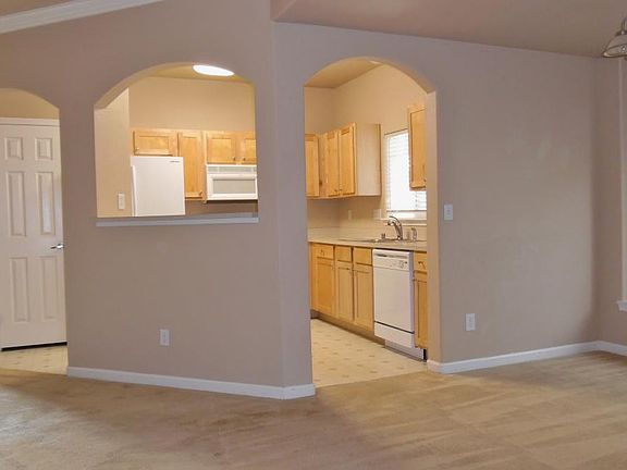 3rd image of 7085 Ash Creek Hts APT 104