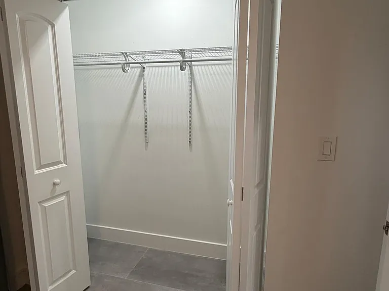 1133 NE 16th Ave #10 — Photo 14