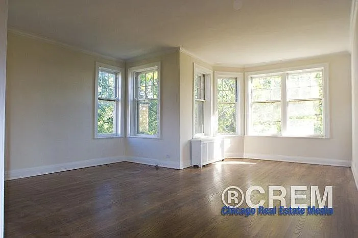 1376 W Greenleaf Ave #3 — Photo 1