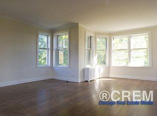 1376 W Greenleaf Ave #3, Chicago, IL 60626