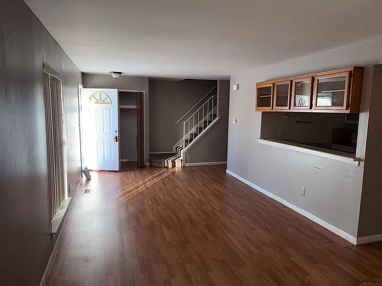35144 Terrybrook Dr — Photo 3