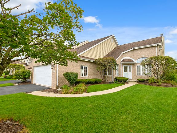 3rd image of 10427 Songbird Cir