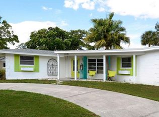 6125 Rockefeller Ave, Sarasota, FL 34231