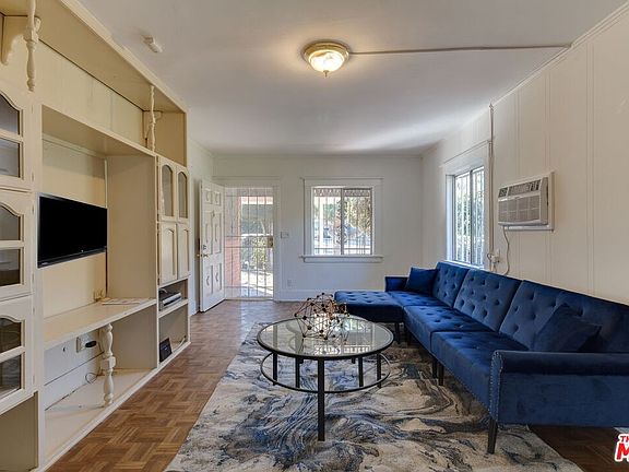4th image of 4825 Mascot St