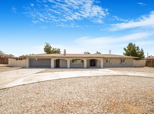 14351 Cronese Rd, Apple Valley, CA 92307