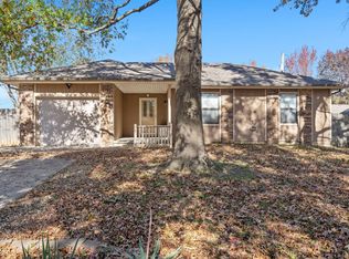 302 Patterson Ave, Rogersville, MO 65742