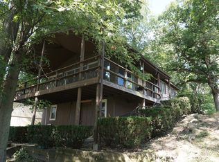 92175 Gravel Lake Dr, Lawton, MI 49065