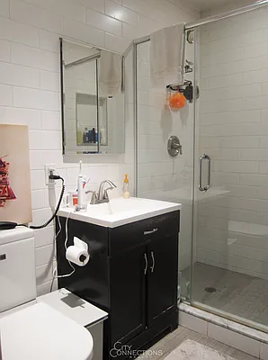 Rented by City Connections Realty | media 19