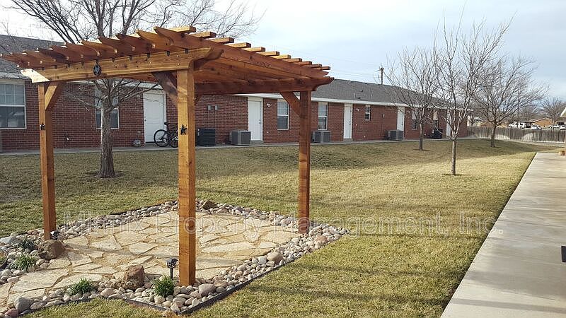 1st image of 2807 Mable Dr #4