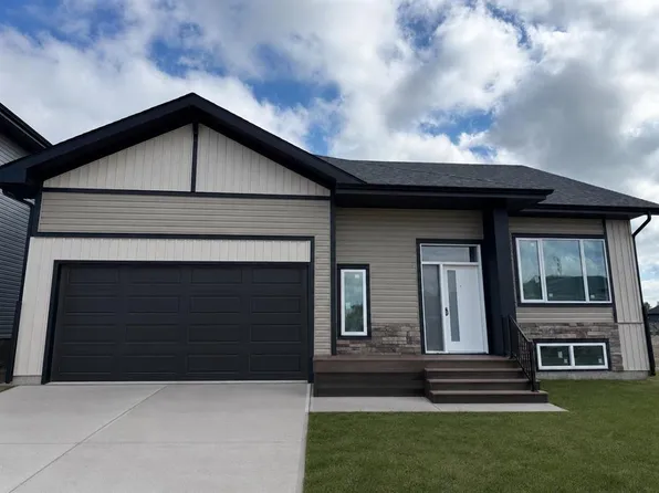 17 N Tranter St, Red Deer, AB T4P 0Y9