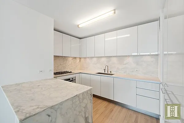 Rented by Halstead Real Estate | media 3