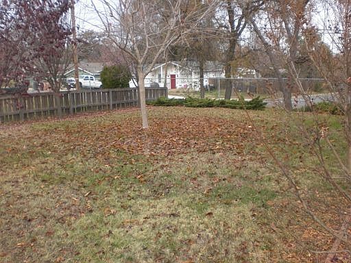 5th image of 8860 Tahiti Ct