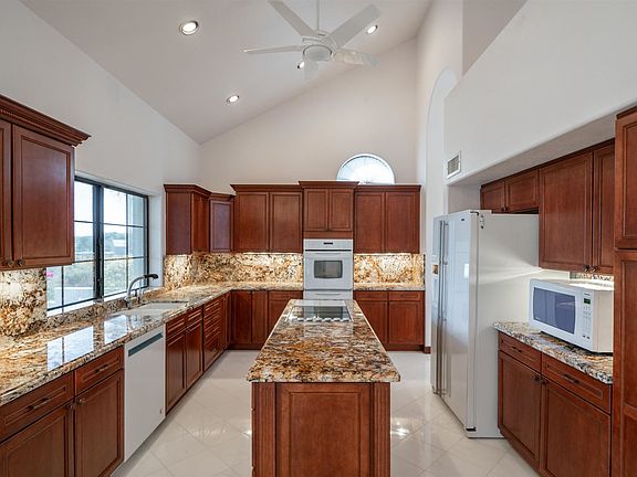 3rd image of 15357 E Verbena Dr