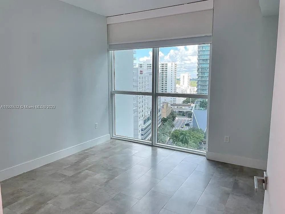 1 bed, 748 sqft, $3,800 — Photo 4