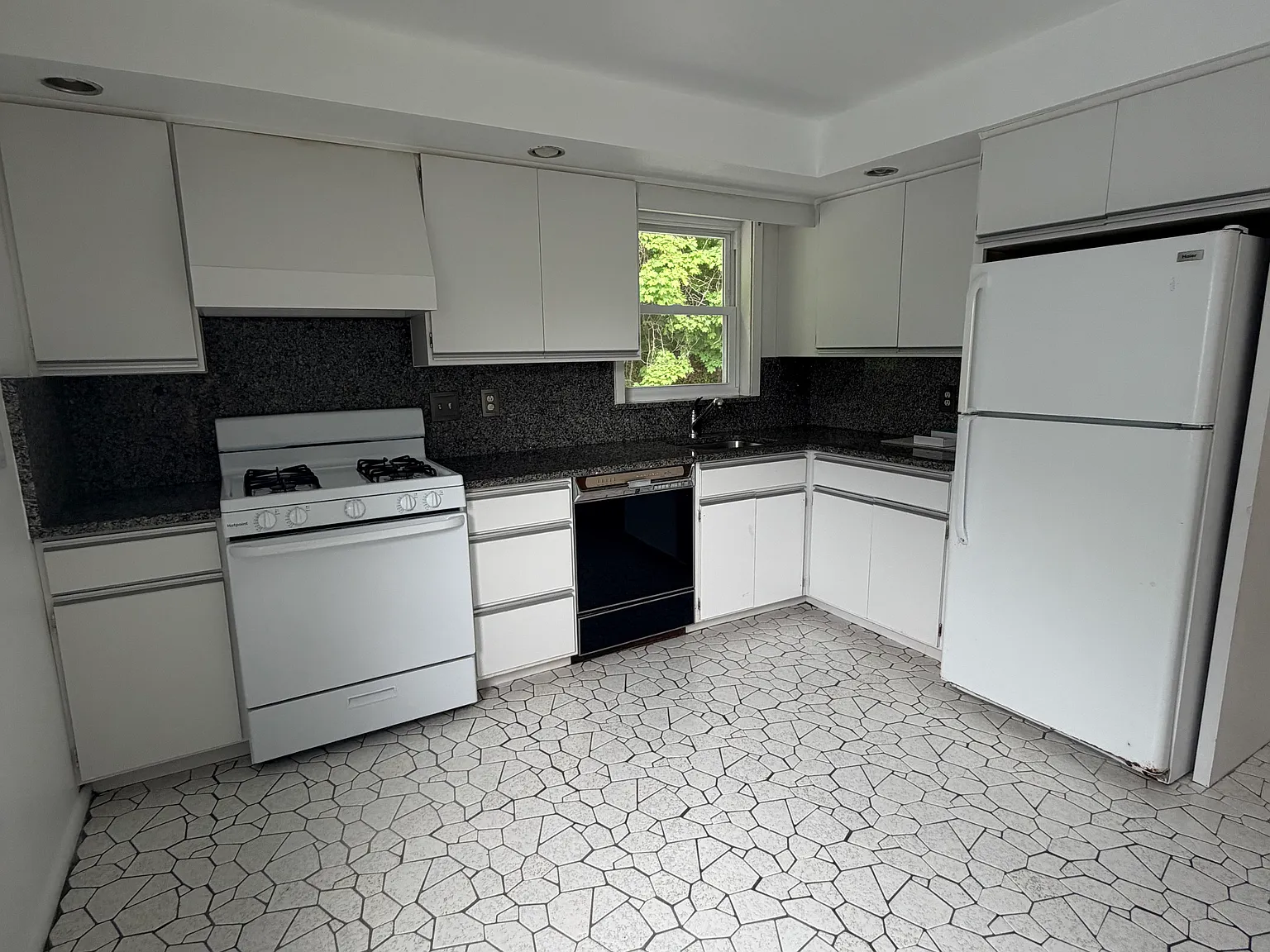 1 bed, $1,850 — Photo 3