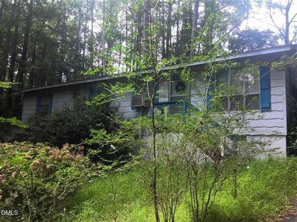 448 Shawnee Dr, Louisburg, NC 27549