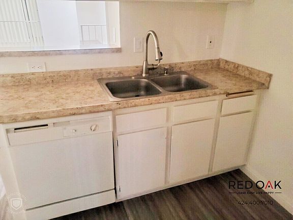 5th image of 8309 Cedros Ave APT 106