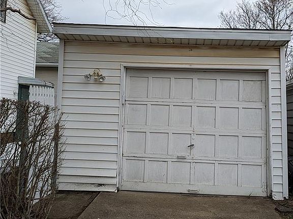 3rd image of 1550 Frederick Ave SW