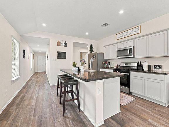 3rd image of 5119 Belmont Hill Ct