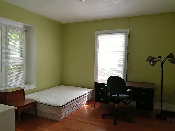 4th image of 239 Greenwood Pl