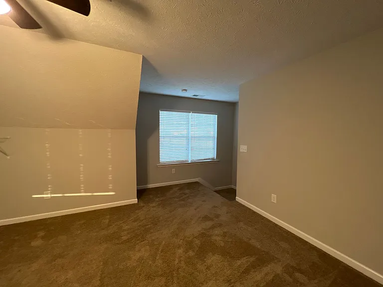 3028 Barretts Ridge Dr — Photo 23